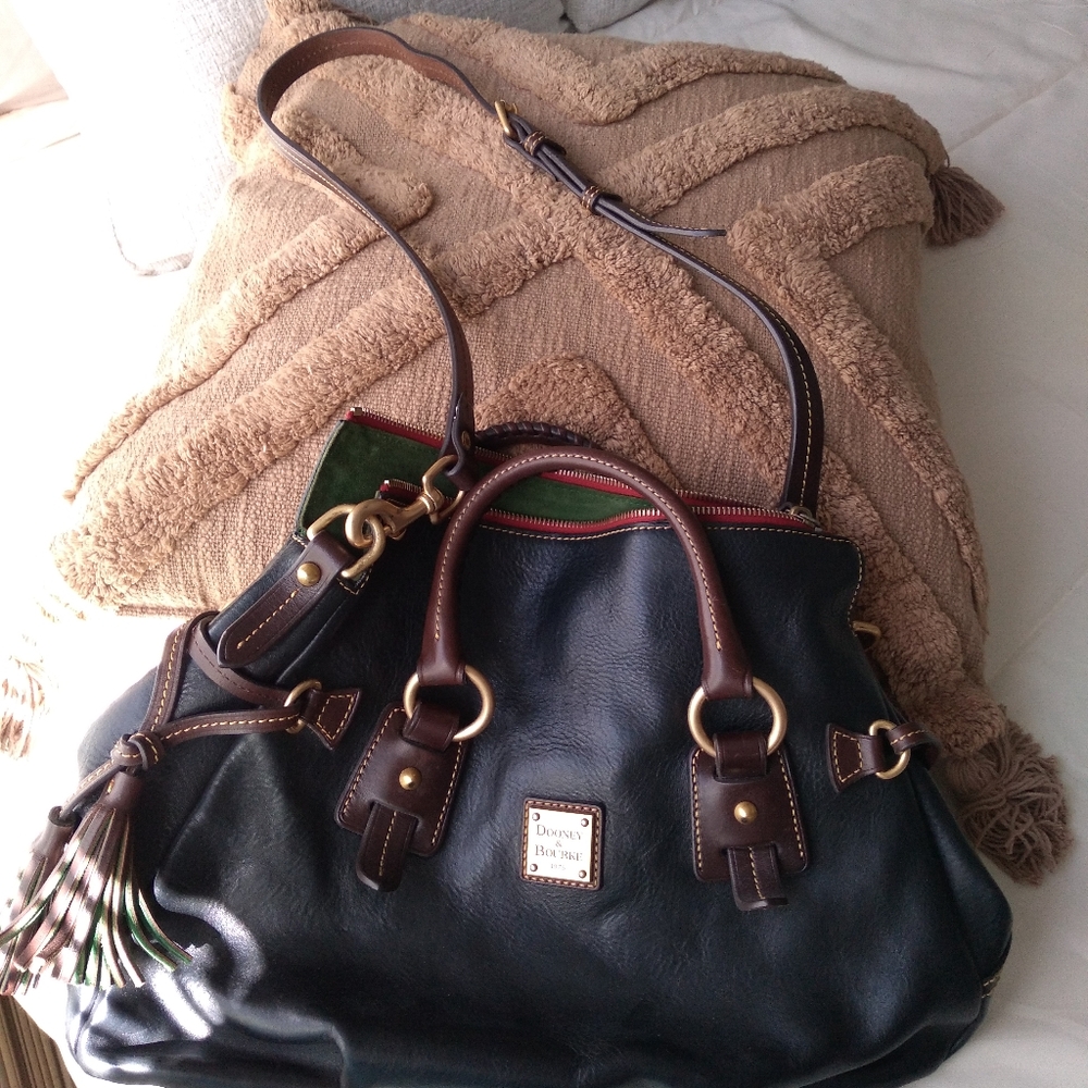 Dooney and Bourne leather handbag